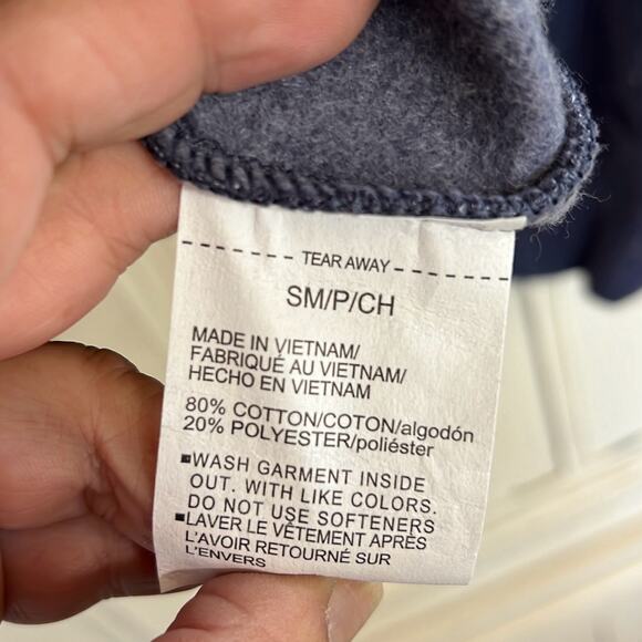 NWT Under Armour size small cropped 1/2 zip sweatshirt - Picture 3 of 3